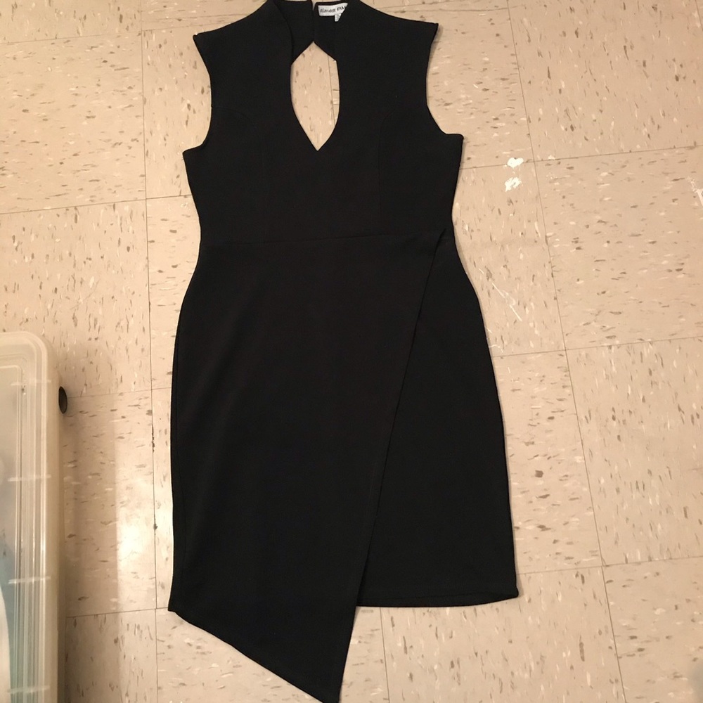 Black dress π - Picture 2 of 6